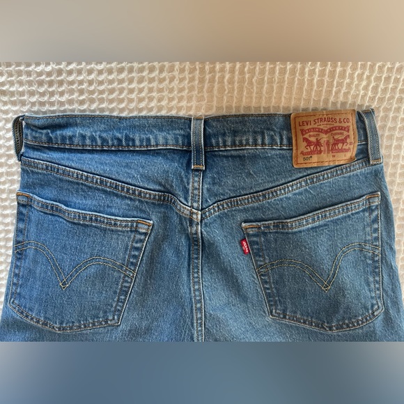 LEVI’S 501 High Rise Button Fly Jeans, Size 30x26 - Picture 8 of 11
